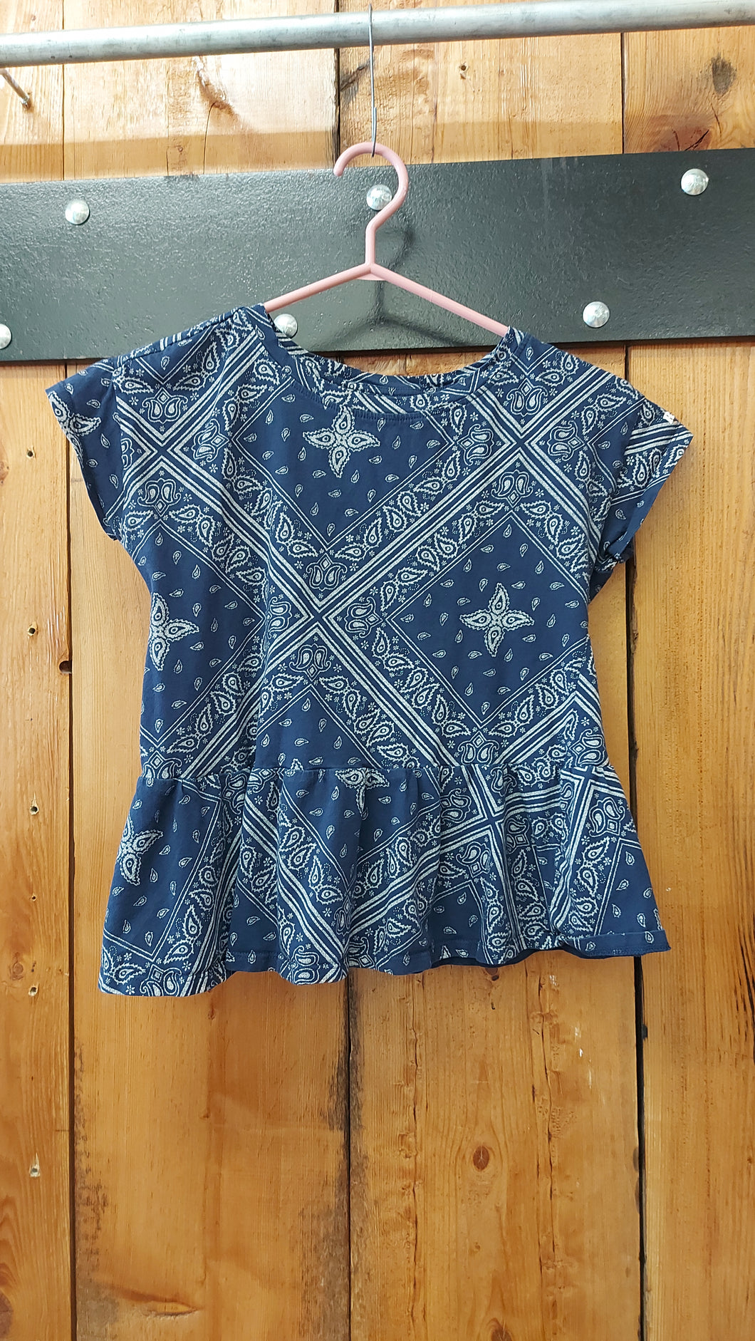 Roots blue tee 9/10