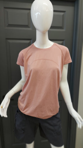Lululemon pink tee 12