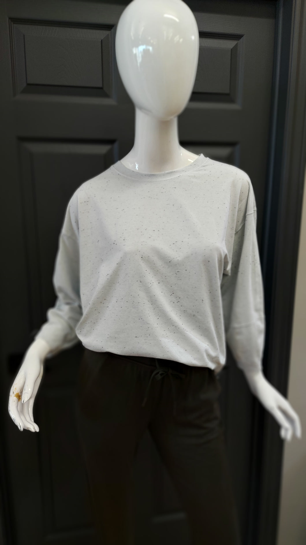 Lululemon grey top 12