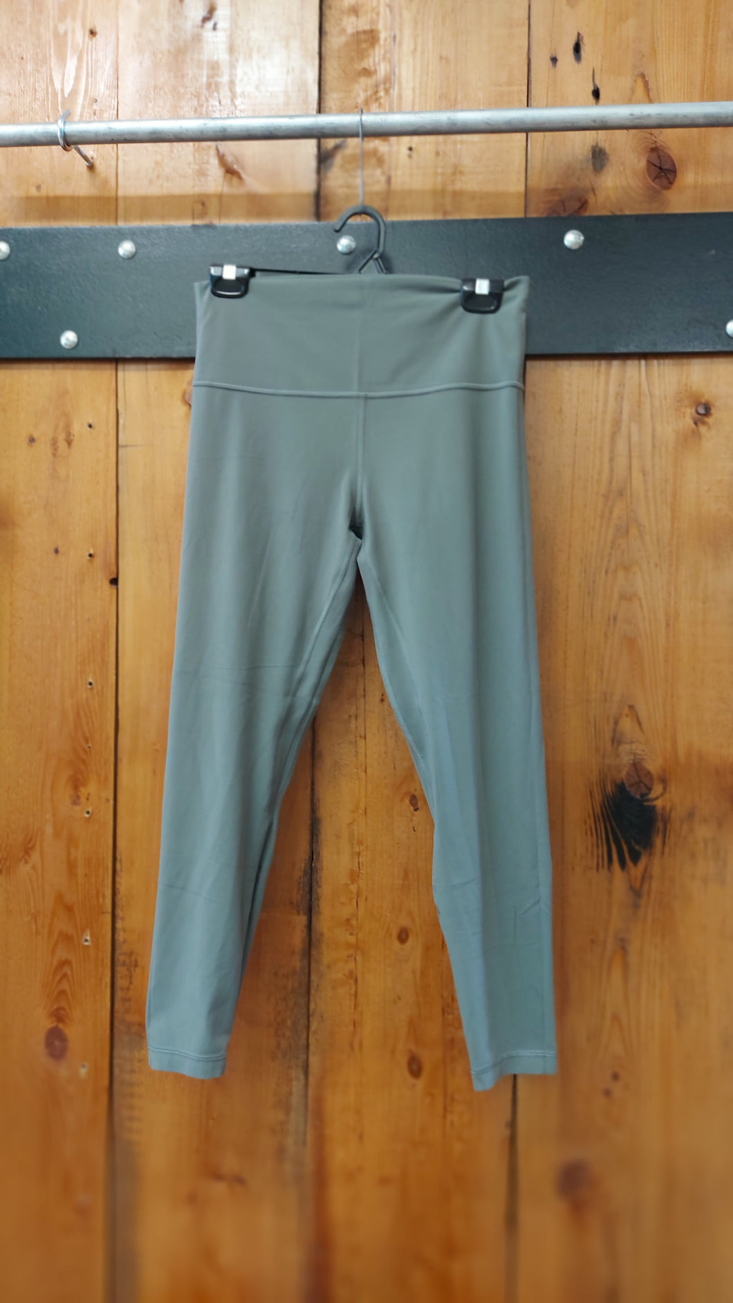 Lululemon green leggings 10