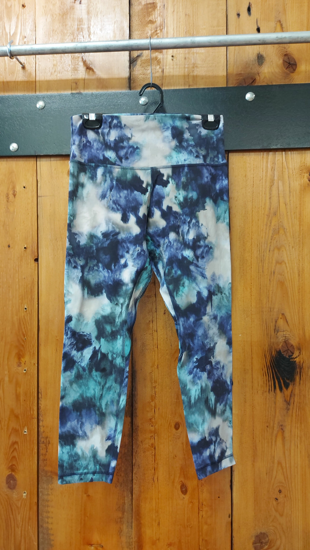 Lululemon purple leggings 10