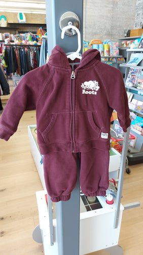 Roots burgundy outfit 12m