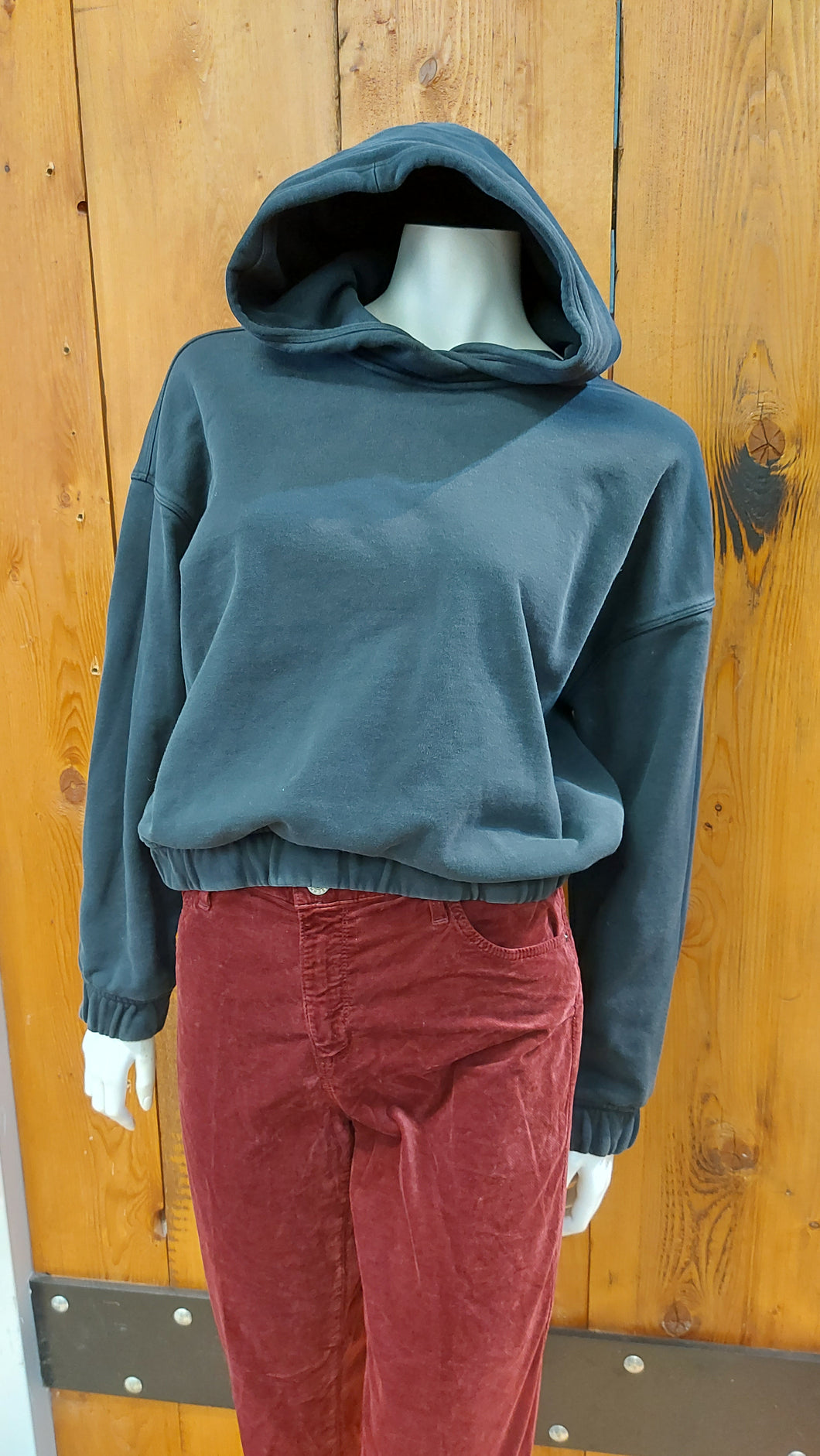 Lululemon black hoodie 8