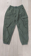 Load image into Gallery viewer, Zara green pants 8