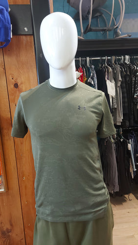 UA green tee S
