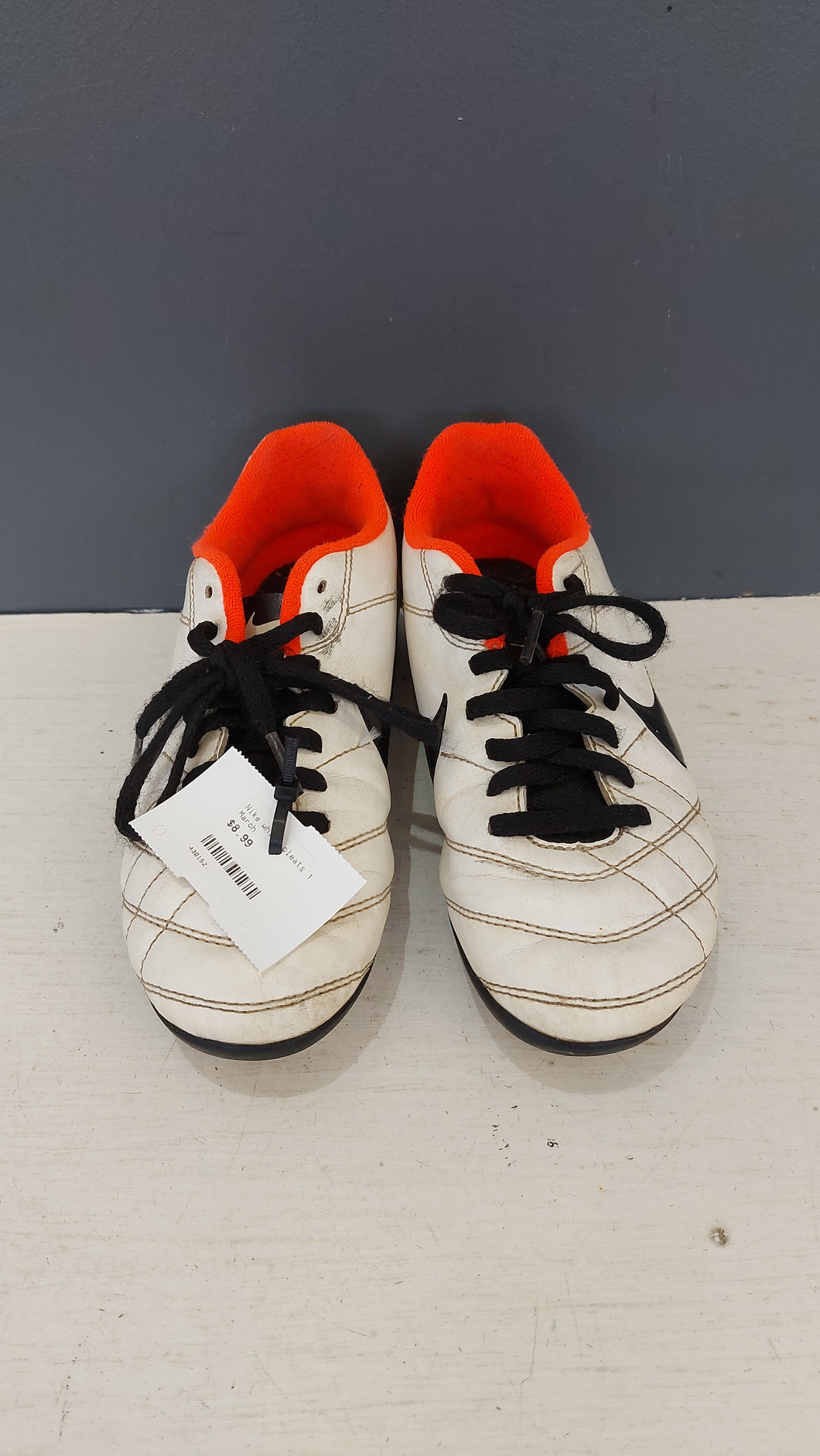 Nike white cleats 1