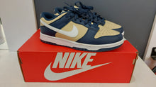Load image into Gallery viewer, Nike blue shoes 7.5