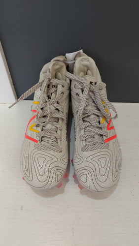 New Balance baseball cleats
