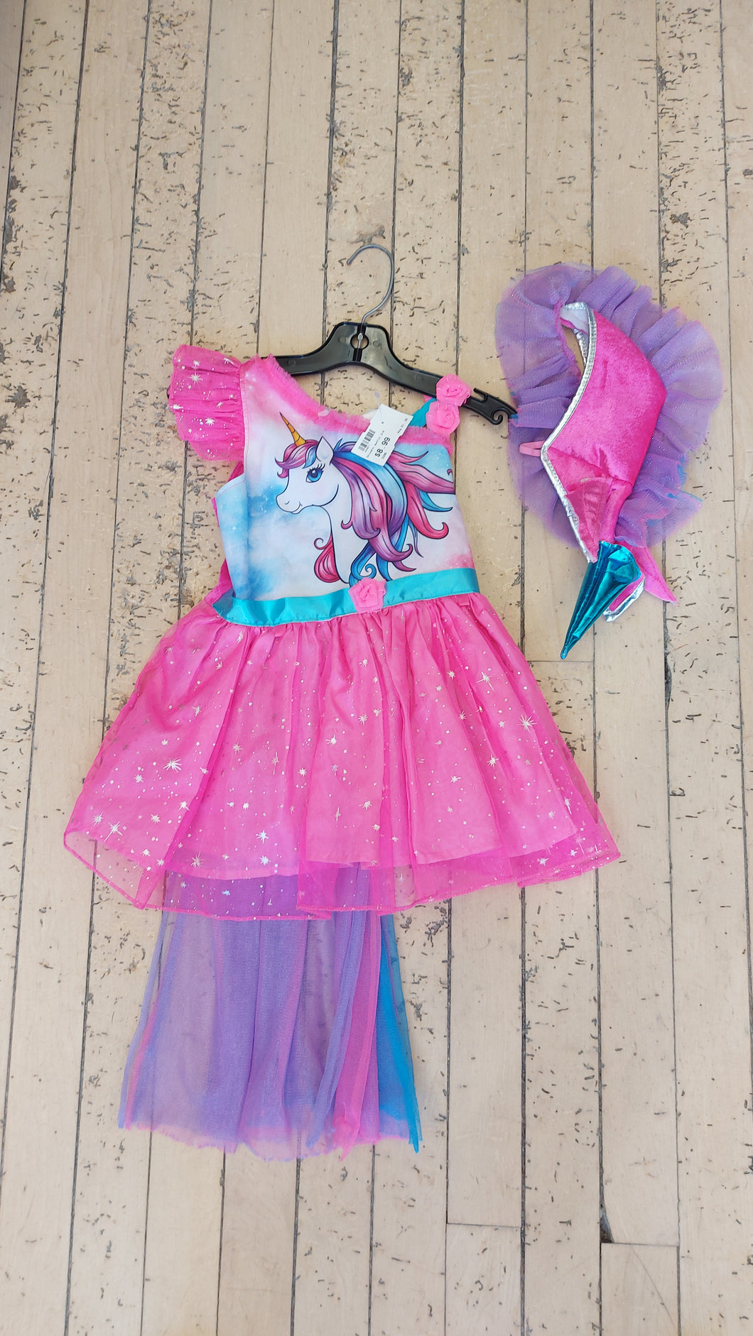 Unicorn outfit 3/4