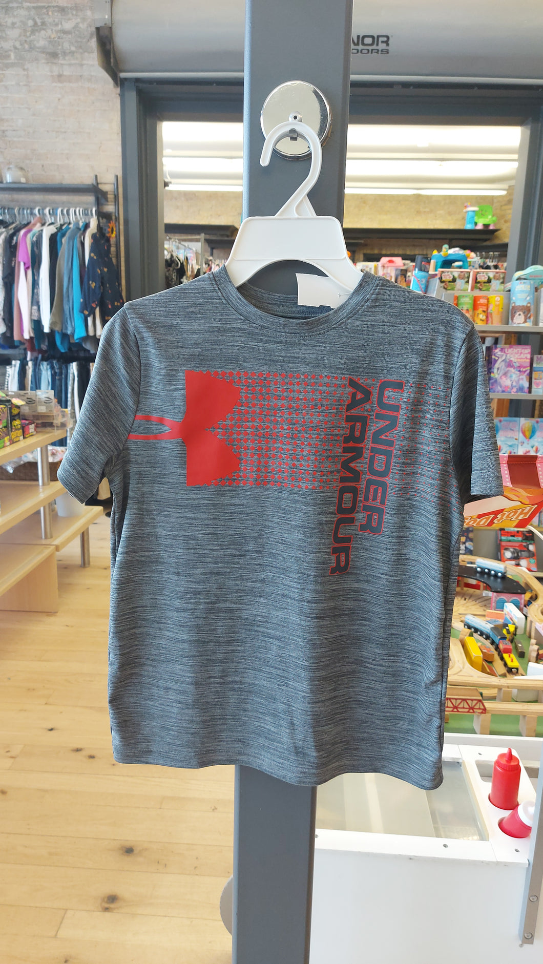 UA red/grey tee YMD