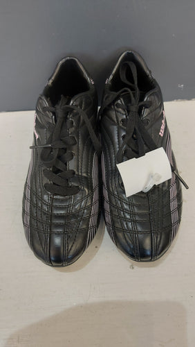 Wilson black cleats 7