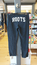 Load image into Gallery viewer, Roots black joggers 14